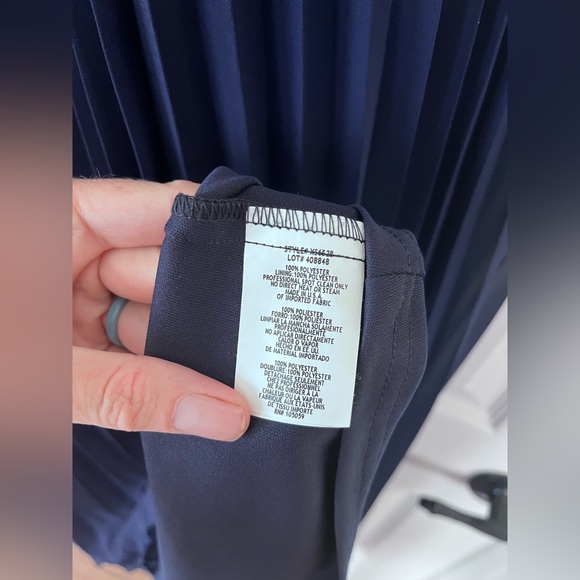 Xscape formal dress navy blue pleated sleeveless straps beading size 14 wedding - Picture 11 of 14